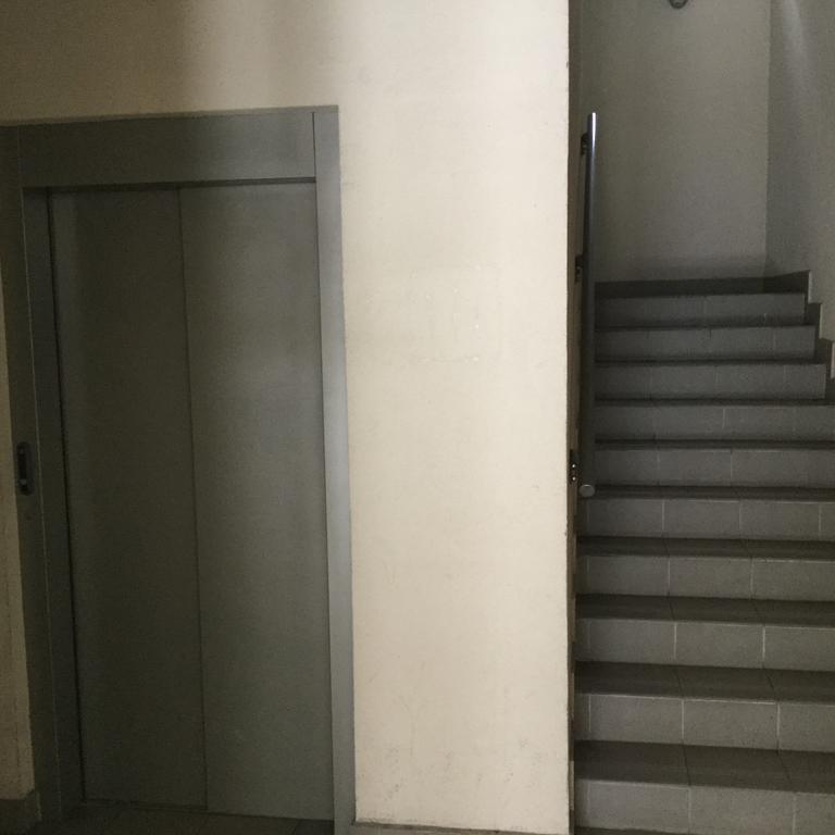 Adam'S Apartment And Free Parking Будапеща Екстериор снимка