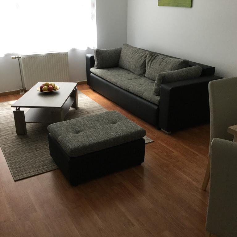 Adam'S Apartment And Free Parking Будапеща Екстериор снимка